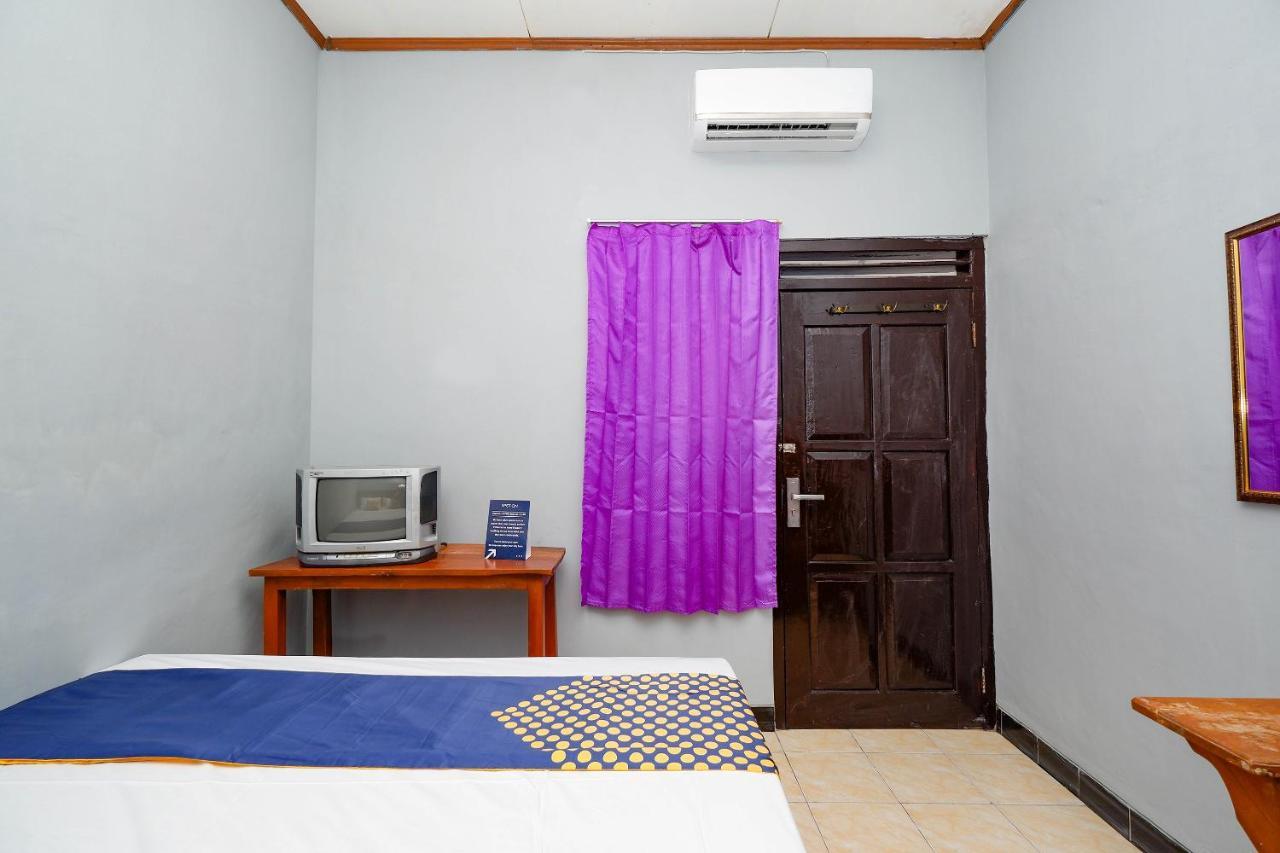 Spot On 2821 Griya Kawula Syariah Hotel Surakarta  Exterior photo