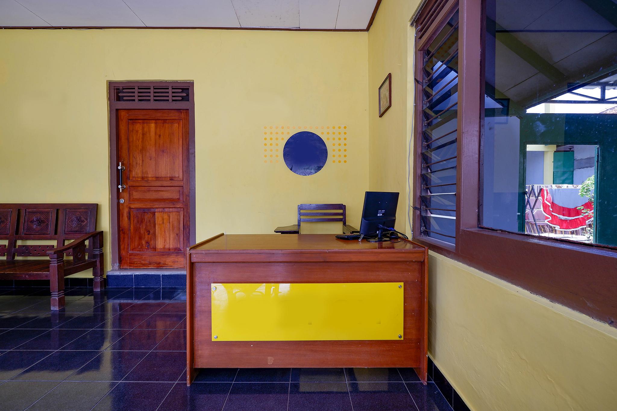 Spot On 2821 Griya Kawula Syariah Hotel Surakarta  Exterior photo